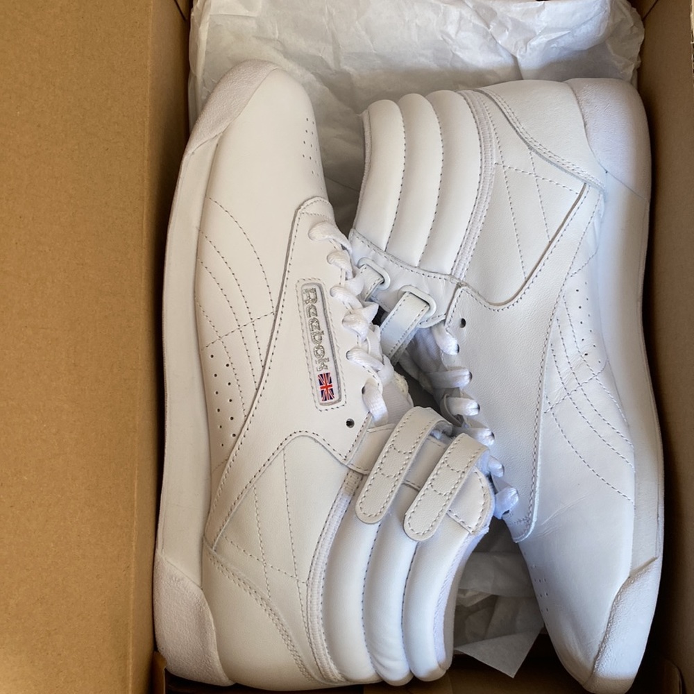 Reebok Sneakers